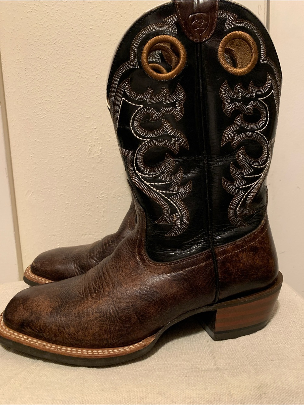Ariat Crossfire Square Toe Boots Men’s 7.5 D